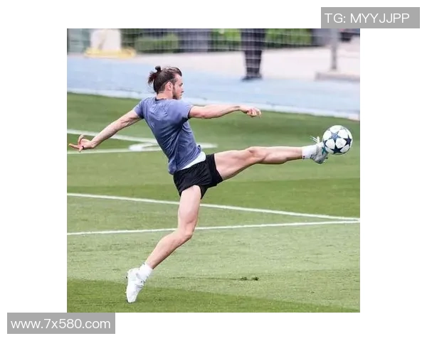 全网爆笑足球球星模仿秀用直播还原绿茵巨星风采 全网爆笑足球球星模仿秀用直播还原绿茵巨星风采