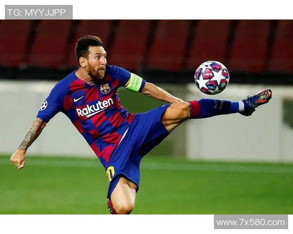 四号足球球星风采展现精彩瞬间，尽显球场霸气与风度