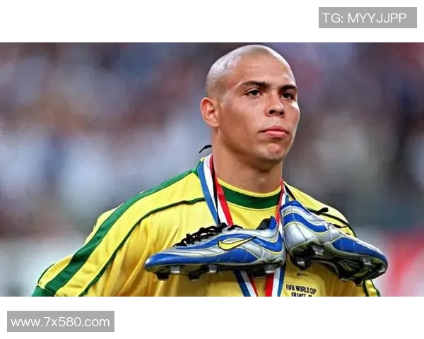 无脸足球球星的神秘魅力如何通过艺术表现出个人独特的情感与力量